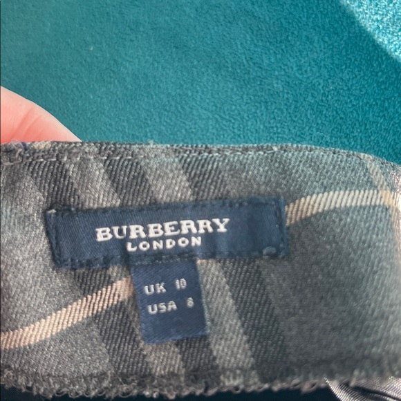 Burberry Pencil Skirt Size 8 - Picture 6 of 8